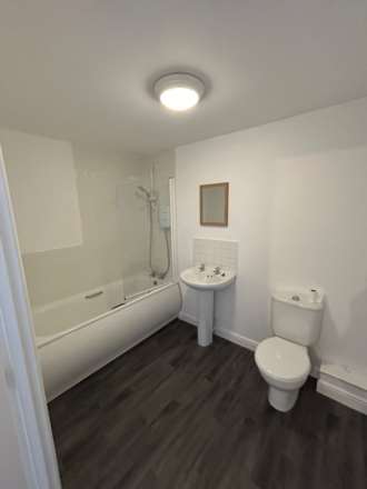 Kingsburn Court, Manchester, Image 3