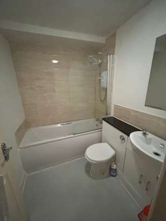 Stanlo House, Manchester, Image 2