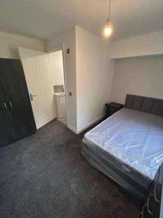 The Tithings, Runcorn