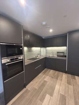 Block A, Salford, Image 4