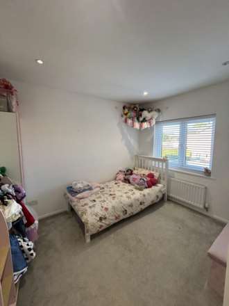Needham Close, Runcorn, Image 8