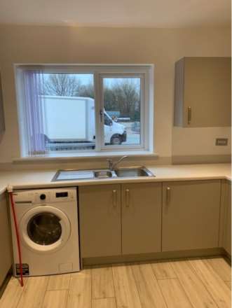 Property For Rent Edge Lane, Manchester