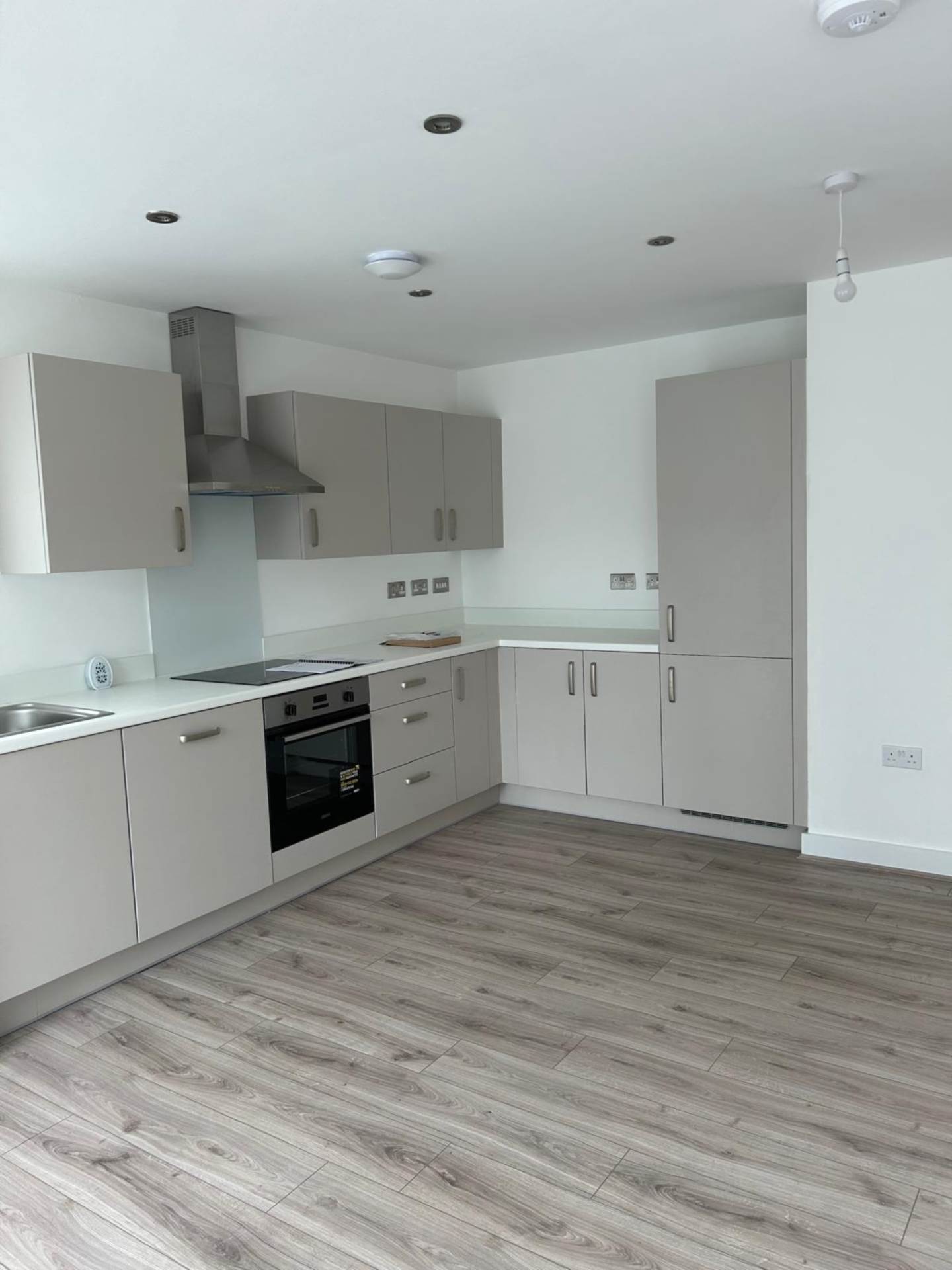 RENT TO BUY, Image 2