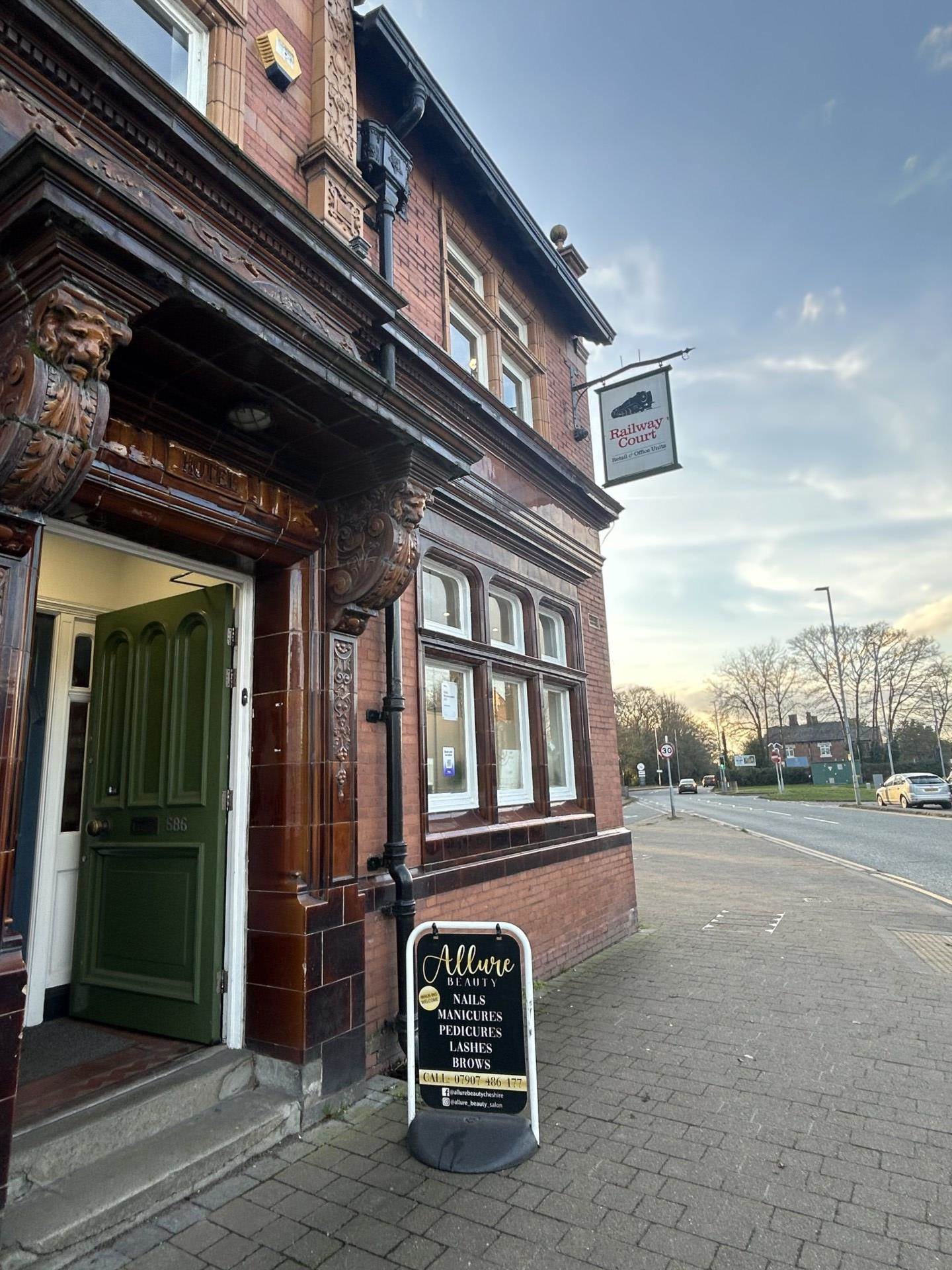 686 Knutsford Road, Image 1