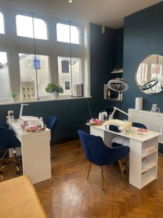 686 Knutsford Road, Image 3