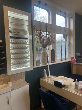 686 Knutsford Road, Image 5