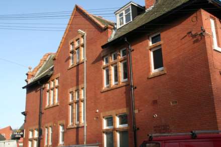 Latchford, Image 6