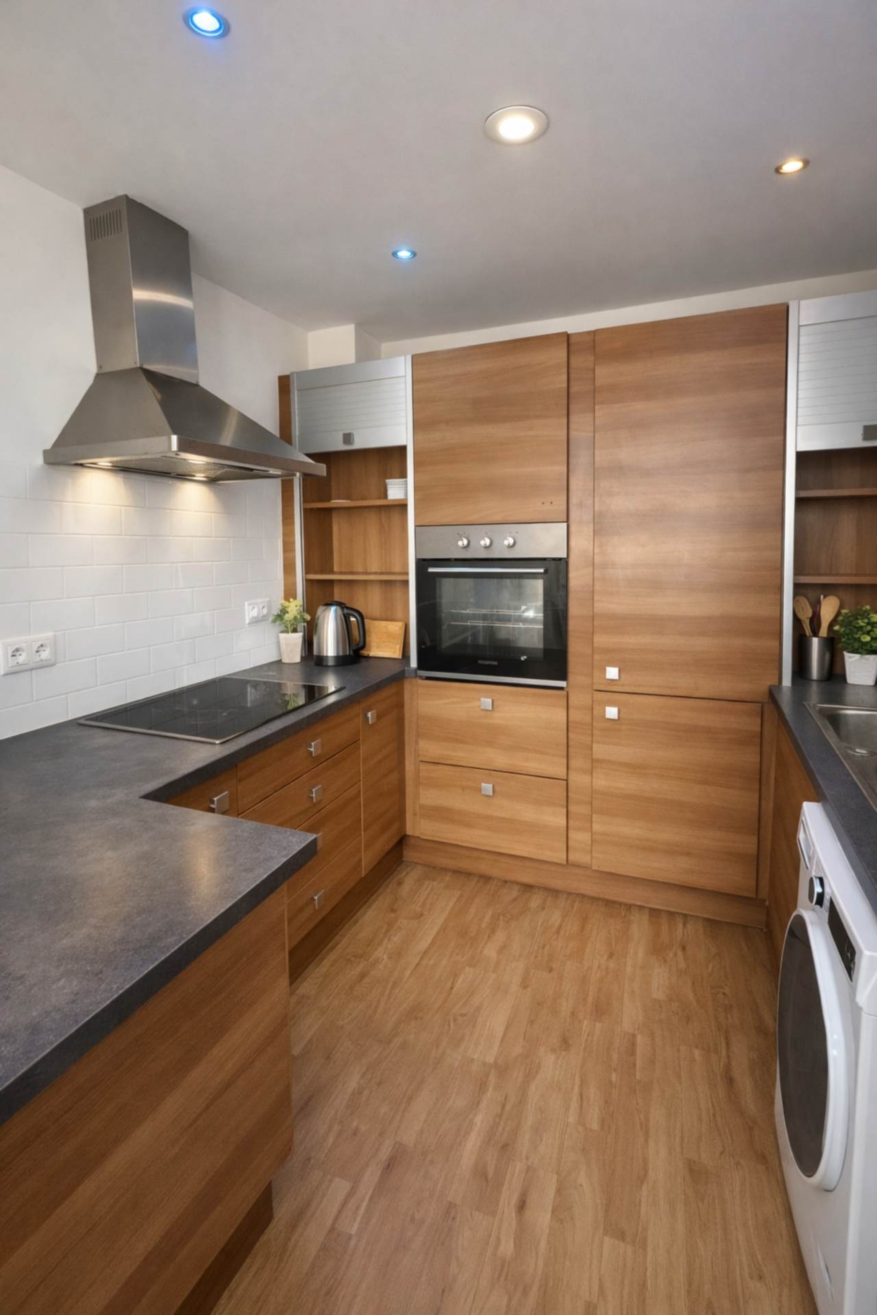 Quebec Building, Bury Street, Image 3