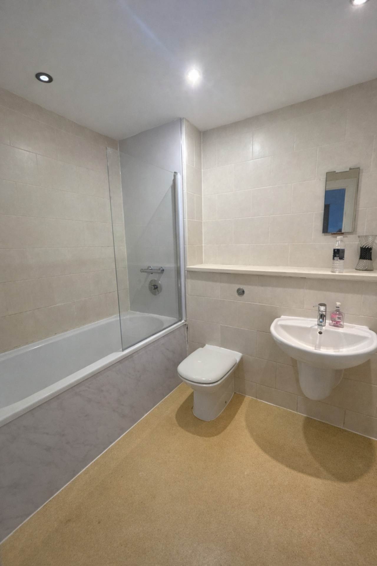 Quebec Building, Bury Street, Image 7