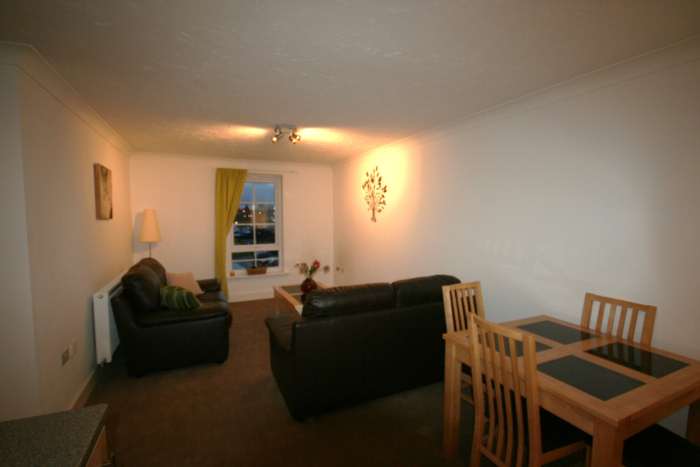 Elphins Drive, Wilderspool Park, Stockton Heath, Image 4