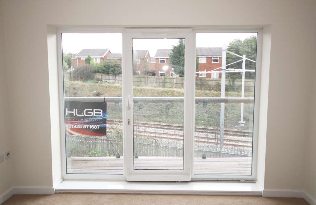 Bridgefield Court, Image 10