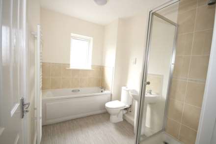 Bridgefield Court, Image 2