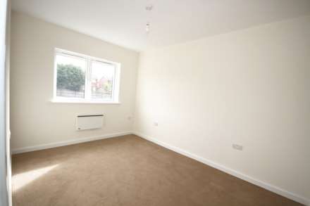 Bridgefield Court, Image 3
