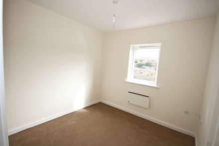 Bridgefield Court, Image 4
