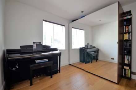 Kings Chase, Brentwood, Image 14