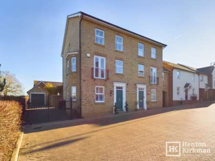 3 Bedroom Semi-Detached, Norton Place, Billericay