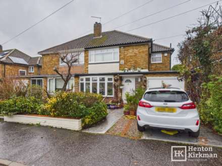 Hillary Mount, Billericay