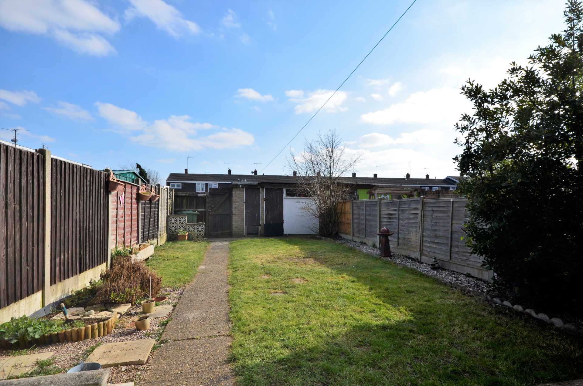 Little Lullaway, Lee Chapel North, Laindon, Image 2