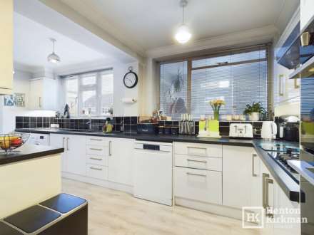 Harrods Court, Billericay, Image 6