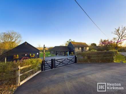 4 Bedroom Barn Conversion, Leighams Road, East Hanningfield, Chelmsford