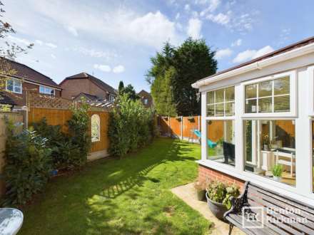 Lampern Crescent, Billericay, Image 16