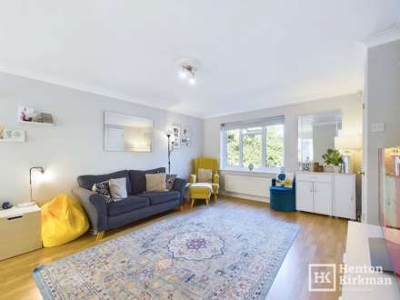 Lampern Crescent, Billericay, Image 5