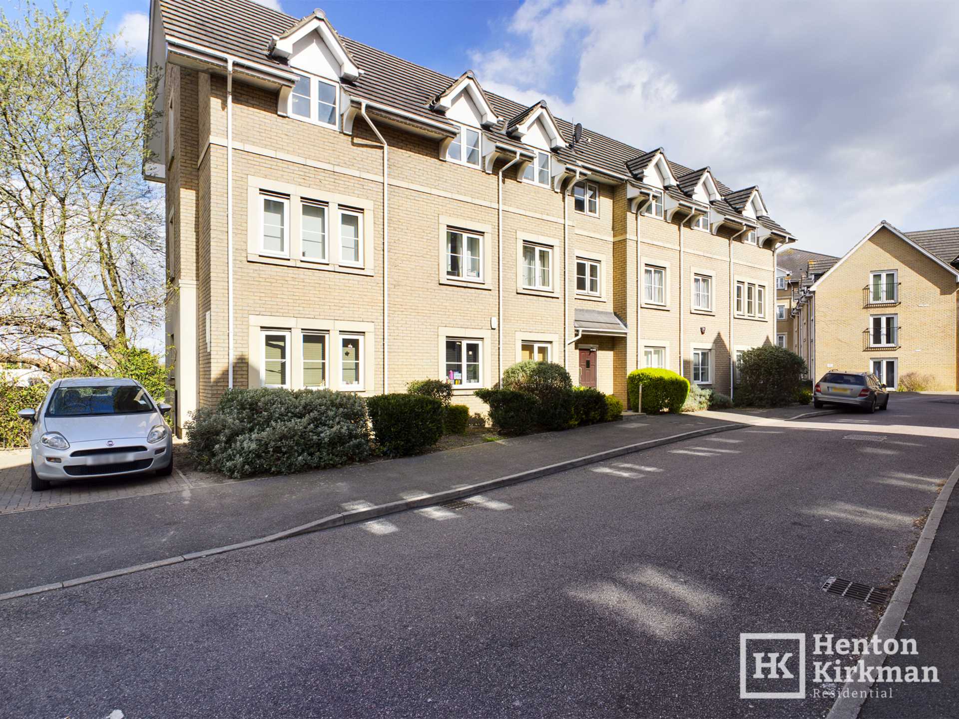 Walnut Close, Laindon, Image 9