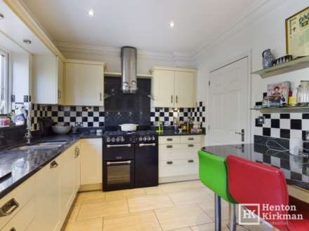 Tye Common Road, Billericay, Image 5