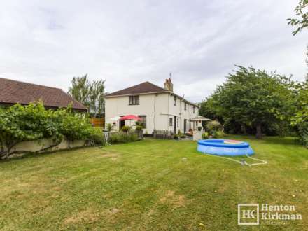 Cranfield Park Road, Wickford, Image 12