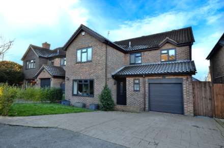 4 Bedroom Detached, Devereux Way, Billericay