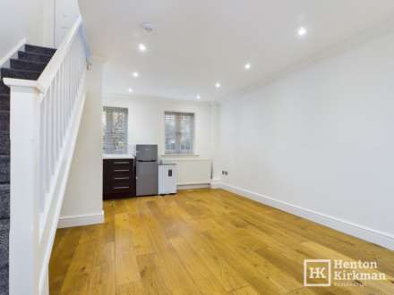 Froden Court, Billericay, Image 4