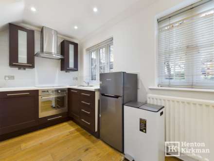 Froden Court, Billericay, Image 6