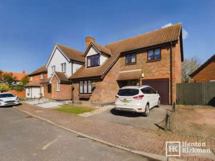 4 Bedroom Detached, Larch Close, Steepleview