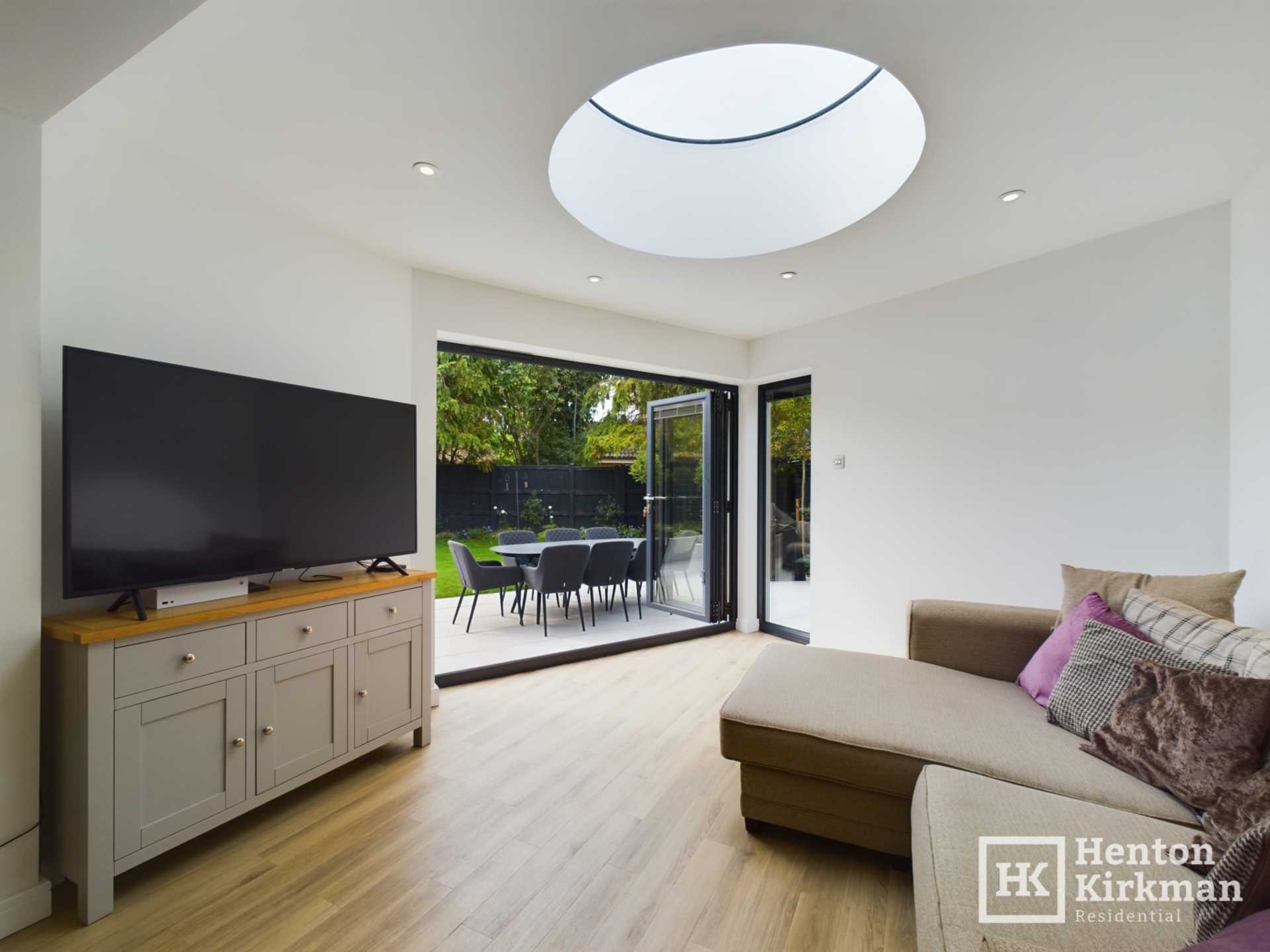 Earl Mountbatten Drive, Billericay, Image 14