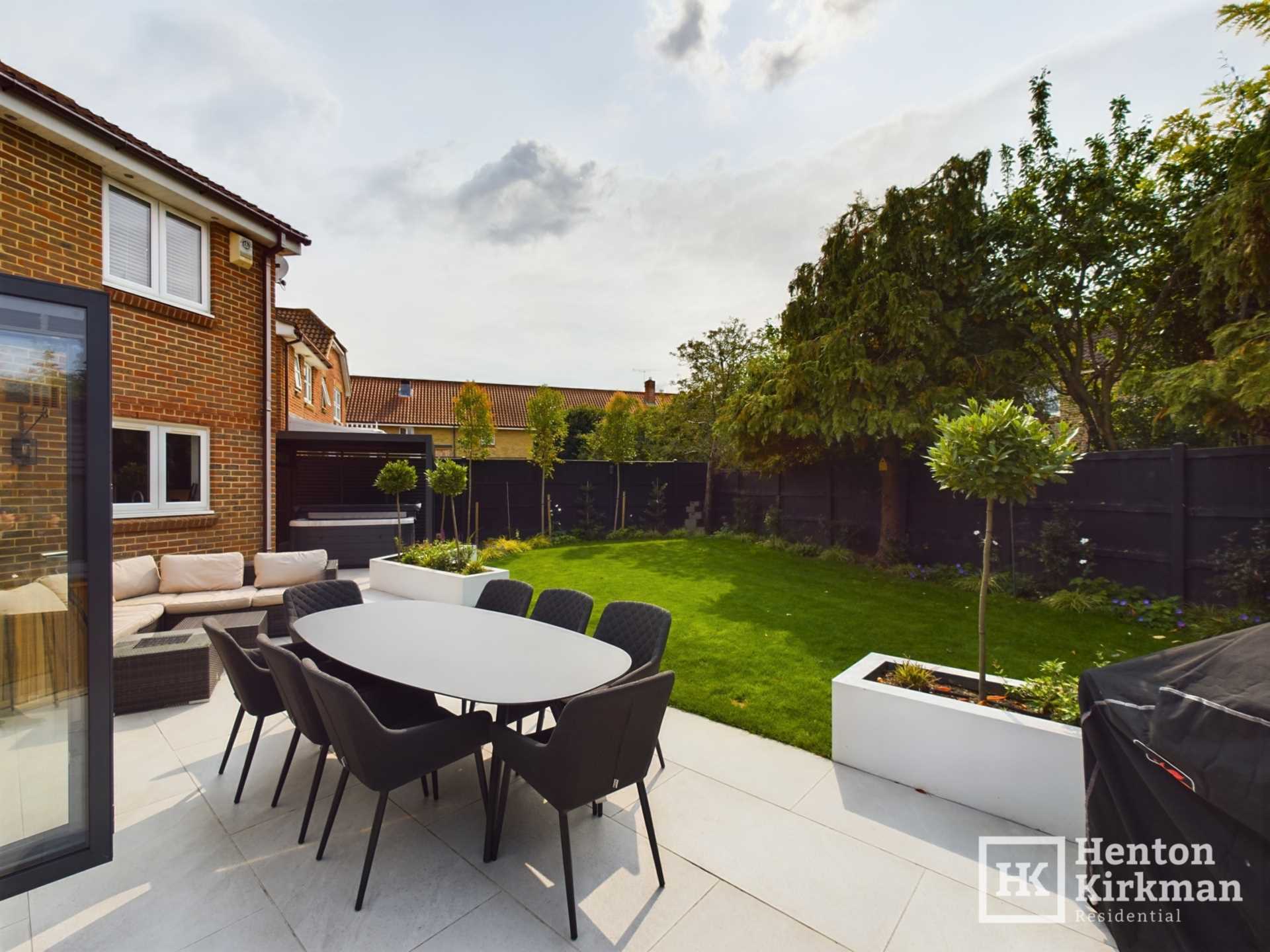 Earl Mountbatten Drive, Billericay, Image 30