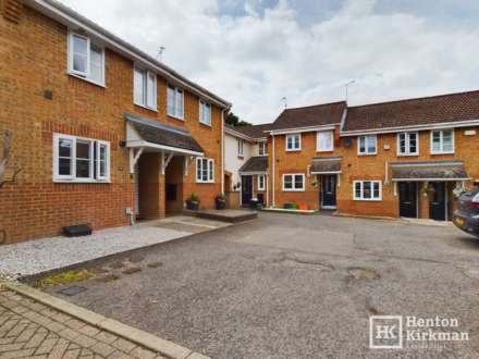 3 Bedroom End Terrace, Whitesmiths Drive, Billericay