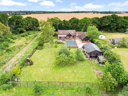 4 Bedroom Chalet, Blind Lane, Billericay