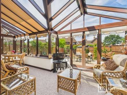 Earl Mountbatten Drive, Billericay, Image 9
