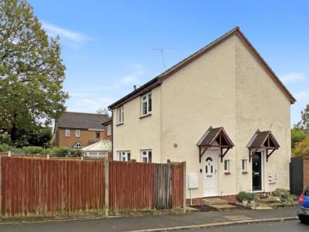 1 Bedroom End Terrace, Berkeley Drive, Billericay