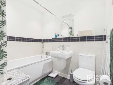 Walman House, St Ediths Court, Billericay, Image 10