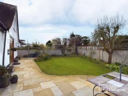 Netherpark Drive, Gidea Park, Image 27