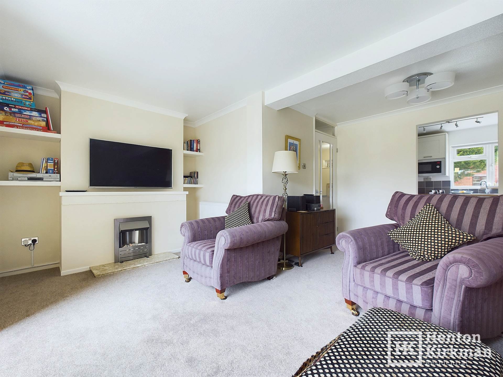 Queens Gate Mews, Billericay, Image 2