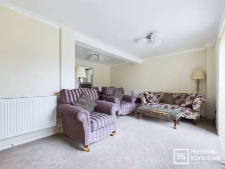 Queens Gate Mews, Billericay, Image 3