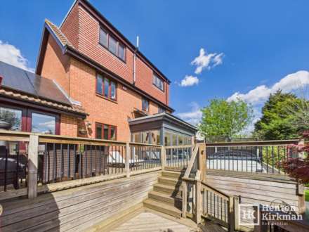 Froden Brook, Coopers Croft, Billericay, Image 2