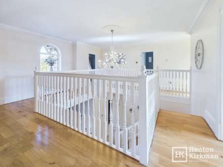 Noak Hill Road, Laindon, Image 13