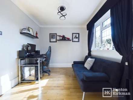 Noak Hill Road, Laindon, Image 19