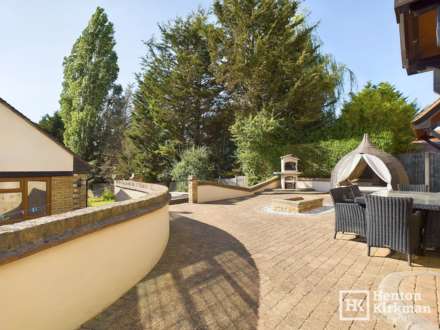 Noak Hill Road, Laindon, Image 26