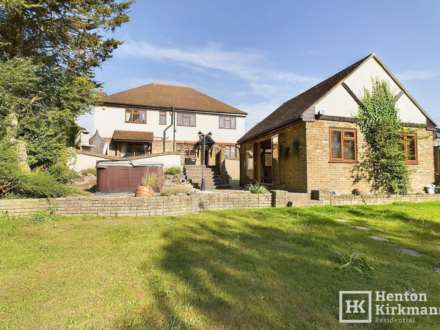 Noak Hill Road, Laindon, Image 3