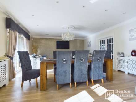 Noak Hill Road, Laindon, Image 9