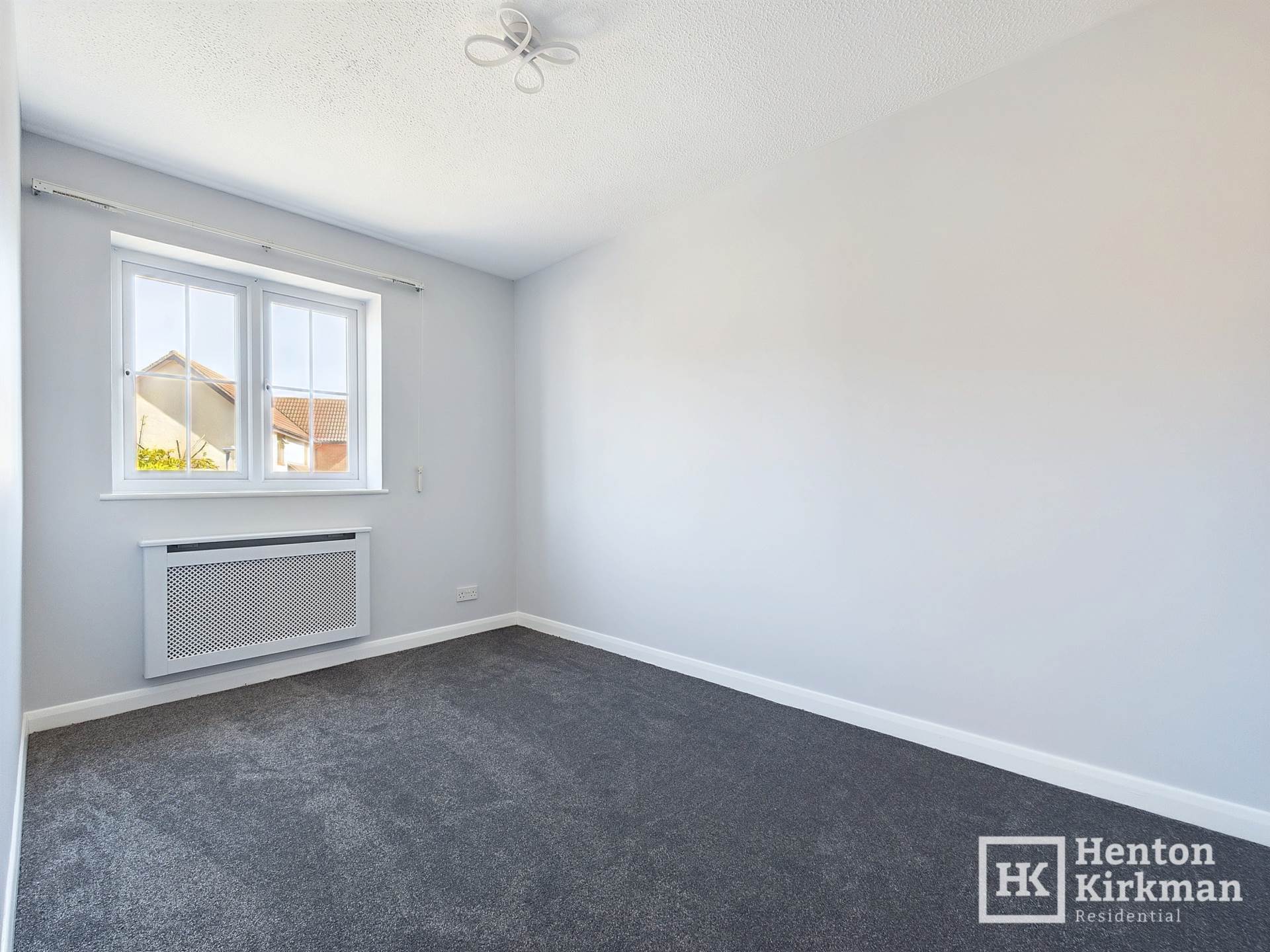 Larch Close, Laindon, Basildon, Image 10